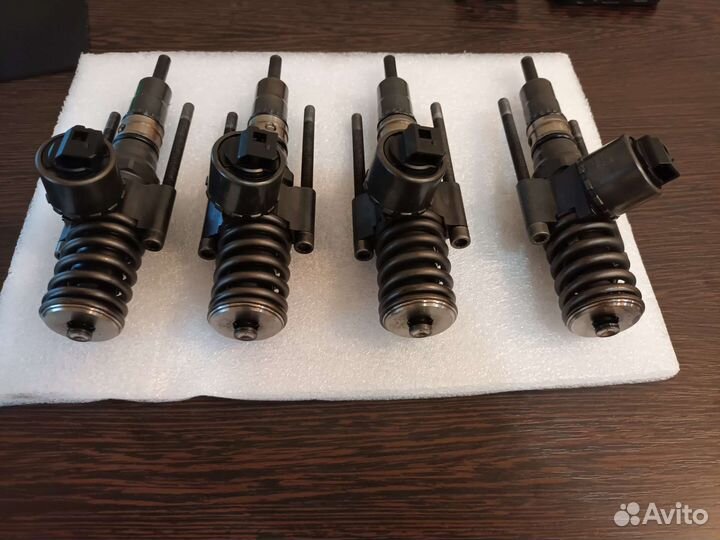 Форсунки Пассат Б6 Туран Ауди А4 А6 2.0TDI
