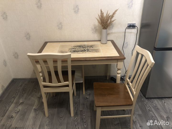Стол и 3 стула для кухни (комплект)