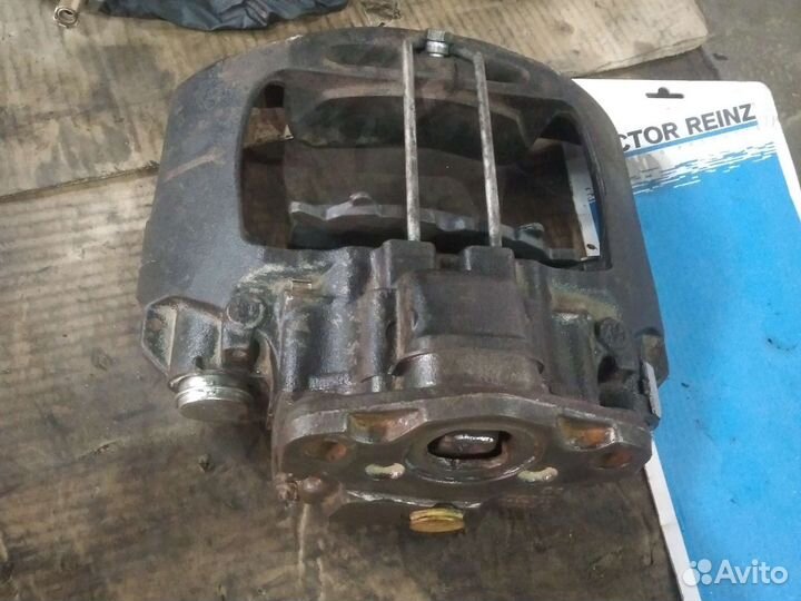 Тормозной суппорт Vabko Max 17