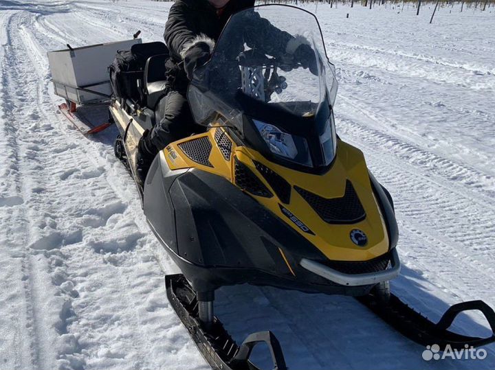 Skidoo tundra wt550f