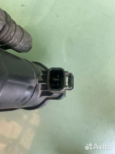 Суппорт тормозной задний правый toyota rav 4 xa50