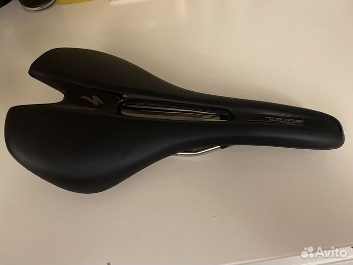 Седло Body Geometry Toupé Expert Gel 143mm