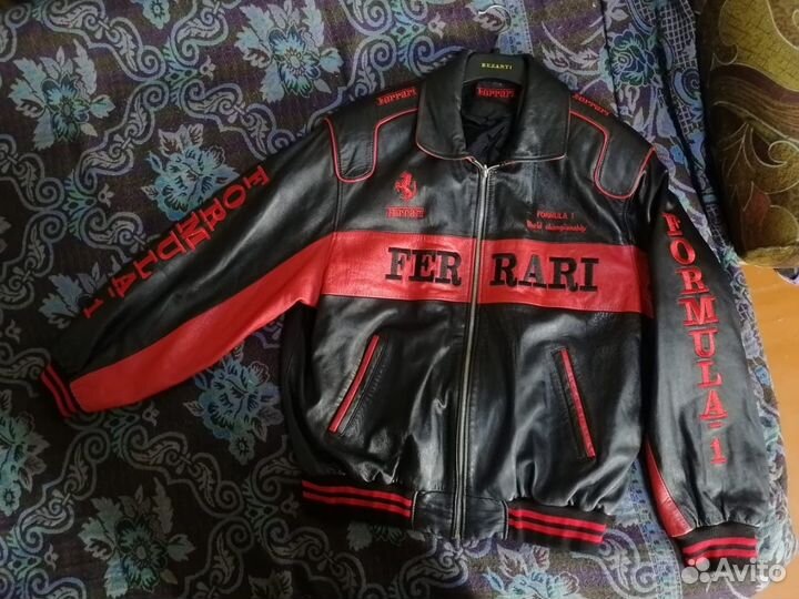 Кожаная куртка ferrari