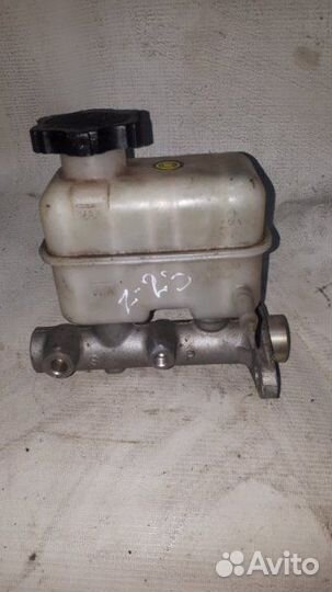 Главный тормозной цилиндр Ssangyong Kyron 1 D20DT