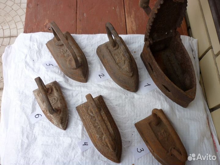 Утюг чугунный старинный