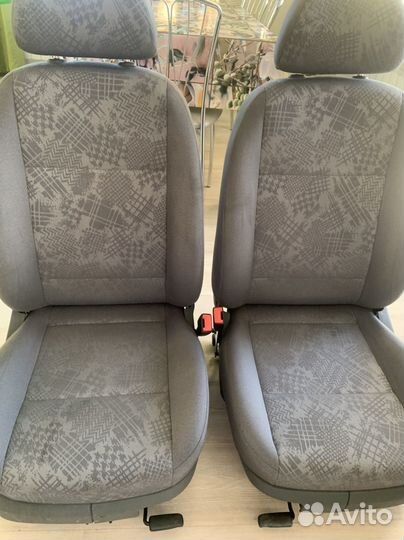 Автомобильное кресло водительское