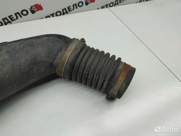 Патрубок воздушный Suzuki Swift MA 1997 г.в