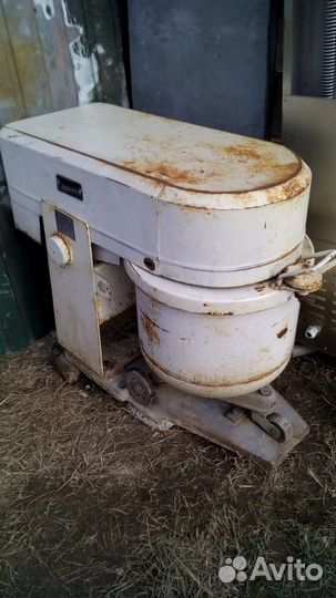 Тестомес планетарный на 80 литров