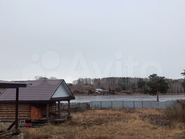 Дом 100 м² на участке 12,9 сот.