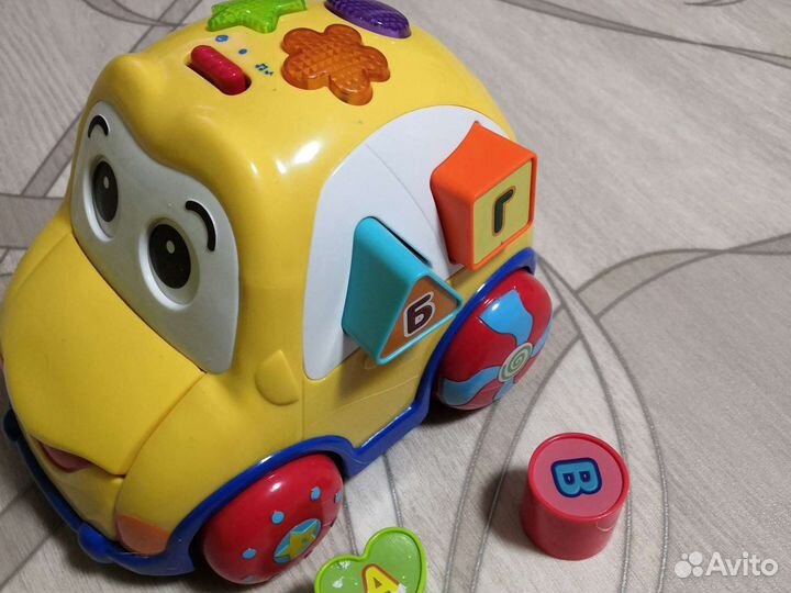 Машинка сортер музыкальный