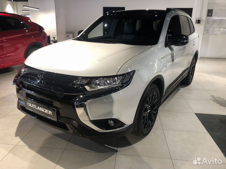 Mitsubishi Outlander 2.0 CVT, 2022