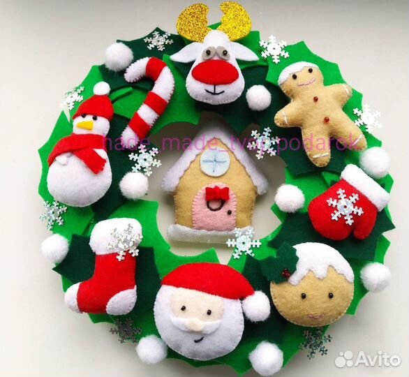 Новогодний венок из фетра