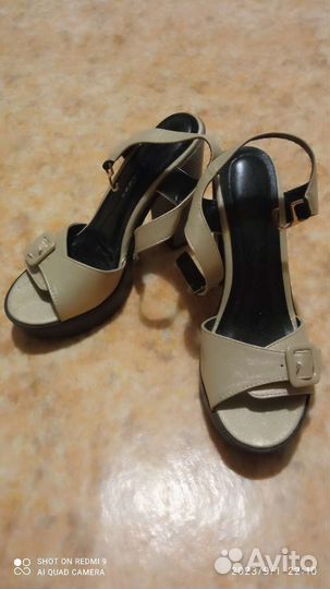 Босоножки 37
