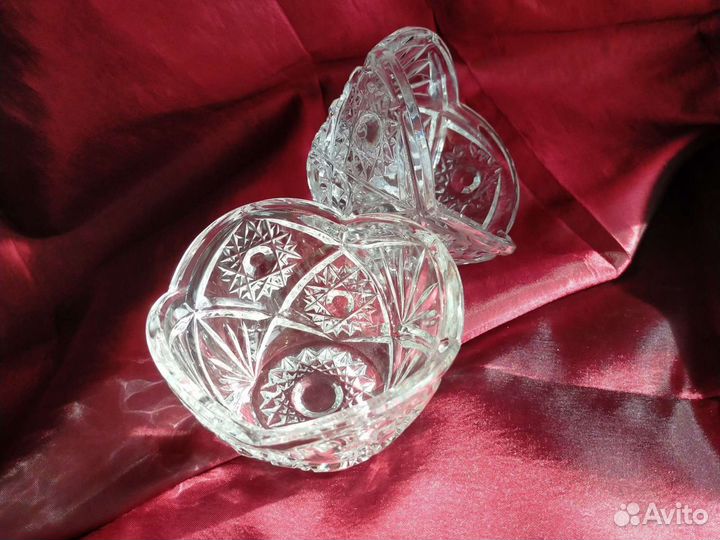 Две вазы хрустальные для варенья, конфет