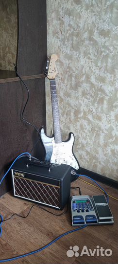 Электрогитара с комбиком