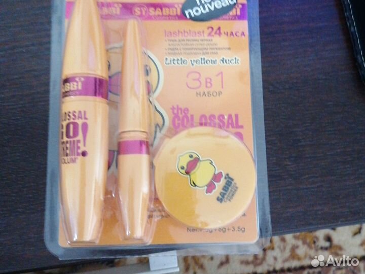 Набор тушь, пудра, подводка, тональный max factor