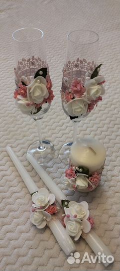 Фужеры и свечи свадебные