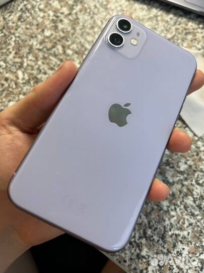 iPhone 11, 64 ГБ