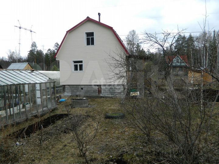 Дача 31 м² на участке 5,6 сот.