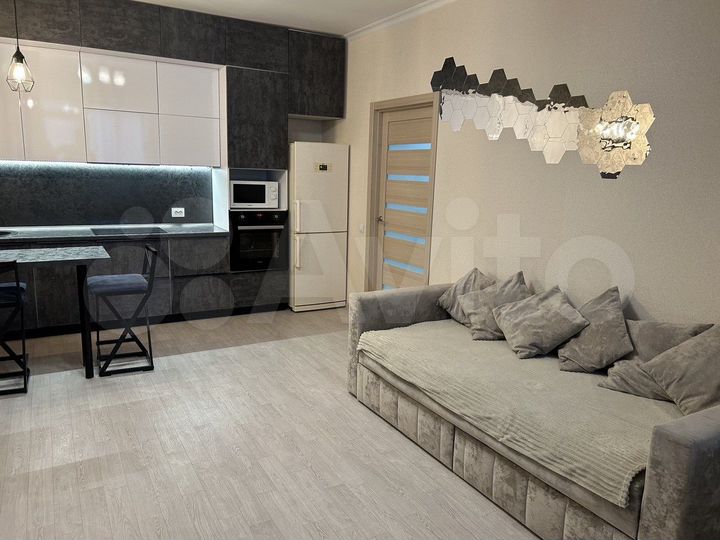 3-к. квартира, 67 м², 1/16 эт.