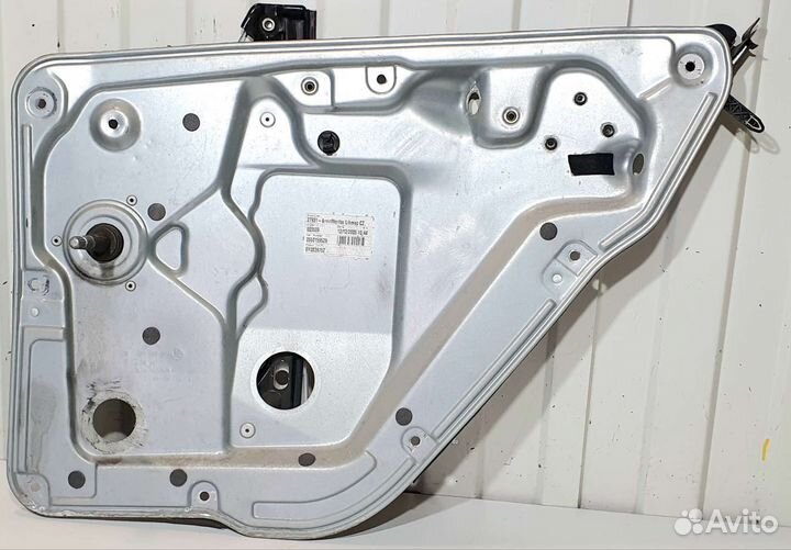 Стеклоподъемник задний правый Skoda Fabia 1