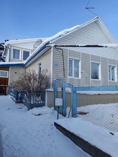 Дом 111,7 м² на участке 12,2 сот.