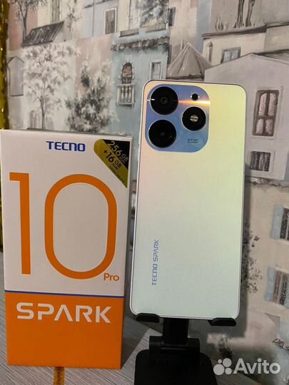 TECNO Spark 10 Pro, 8/256 ГБ