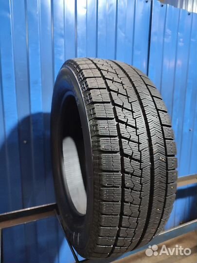 Bridgestone Blizzak VRX 205/55 R16