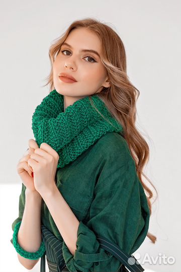 Дизайнерская шапка - снуд вязаная спицами.Handmade