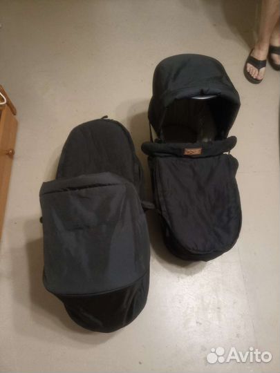 Коляска для двойни Mountain Buggy