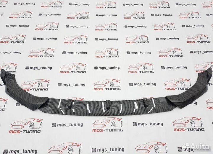 Губа переднего бампера BMW X7 G07 Под карбон