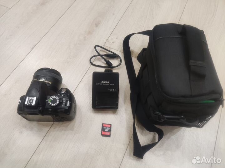 Nikon D3100 + Объектив Nikon 50mm f/1.8G AF-S