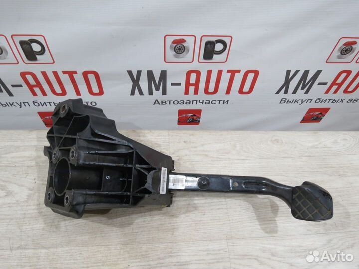 Педаль тормоза Volkswagen Polo