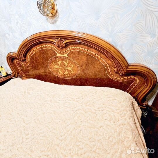 Кровать двухспальная с матрасом бу 160 200