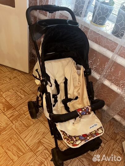 Прогулочная коляска