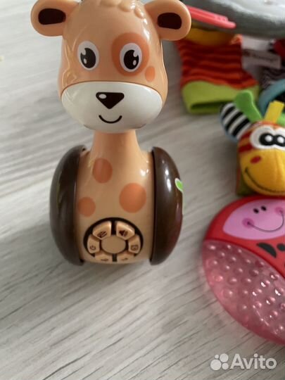 Игрушки для малышей пакетом