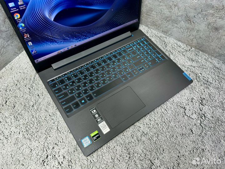 Игровой ноутбук lenovo на Core i5-9300H/ 1650