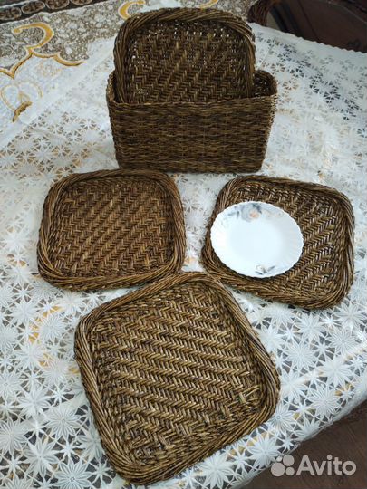 Подставка, плейсмат для тарелки плетёный