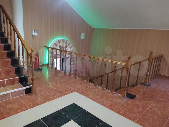 Дом 474 м² на участке 14,4 сот.