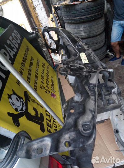 Рамка радиатора (телевизор) BMW 7-серия E65/E66 2