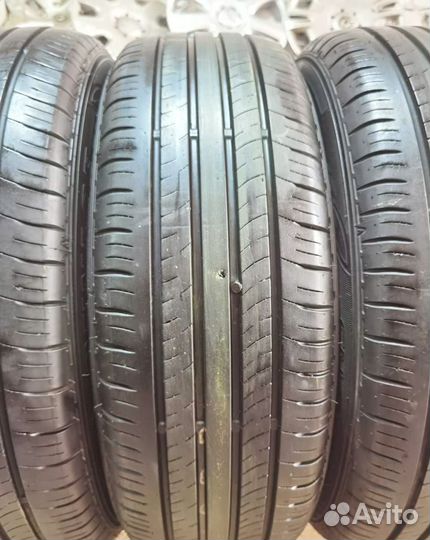 Dunlop Enasave EC300+ 215/60 R17 96H