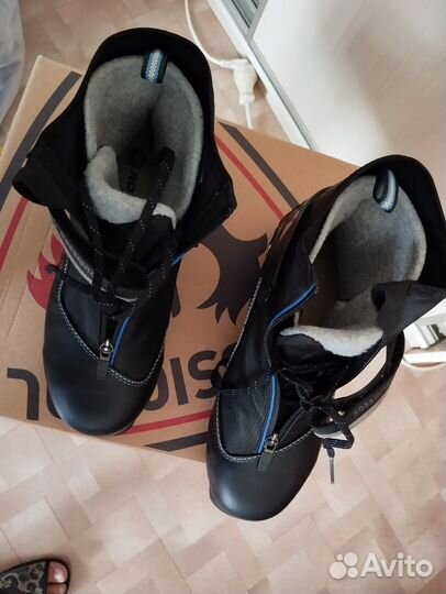 Ботинки для беговых лыж женские Rossignol, р 41