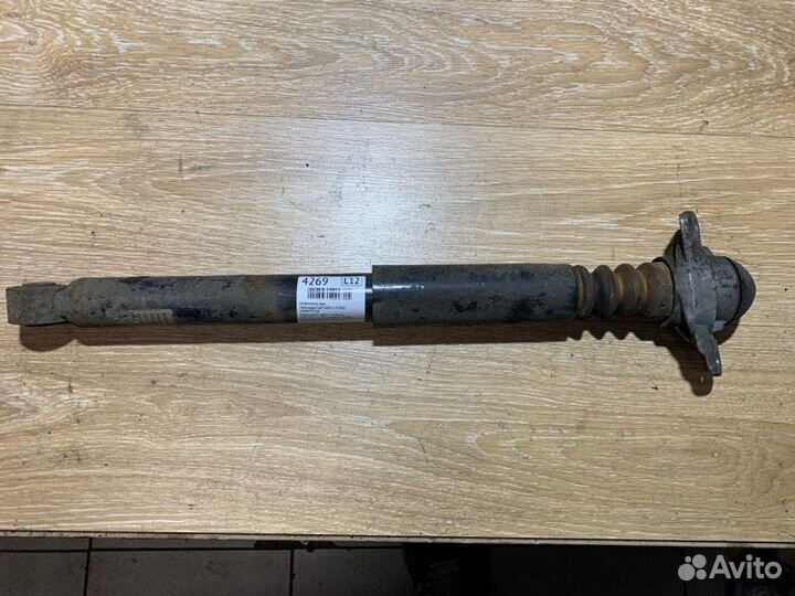 Амортизатор задний Volkswagen Golf 6 caxa 1.4 2010