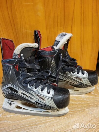 Хоккейные коньки bauer