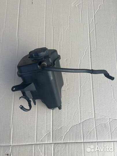 Бачок расширительный BMW X5 E70 3.0TDI