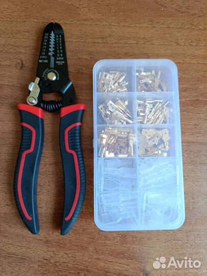 Набор клемм с щипцами для зажима