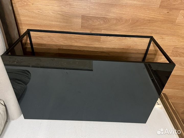 Журнальный стол стеклянный