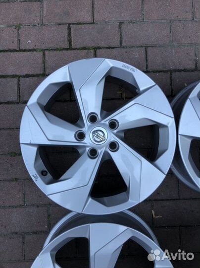 Диски R17 Nissan 5x114.3