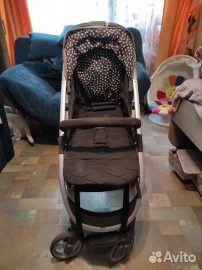 Прогулочная коляска