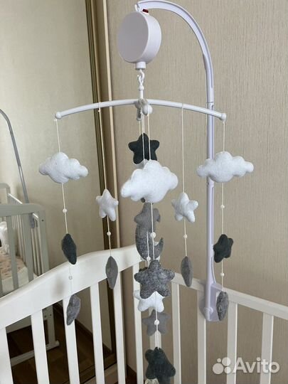 Мобиль из фетра в кроватку